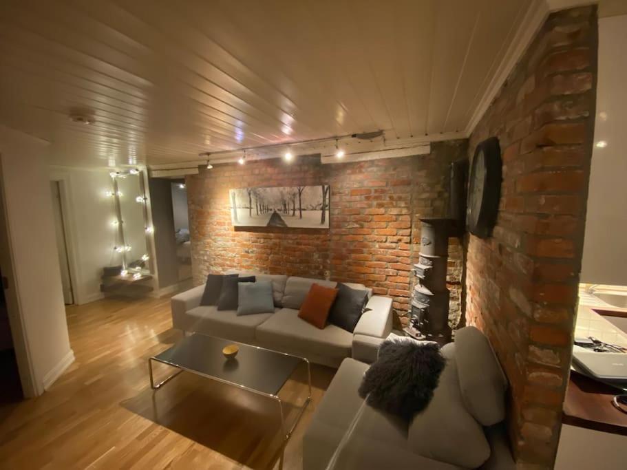 Your Ultimate Group Getaway - Central In Vibrant Bislett *
