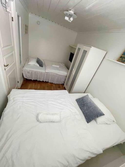 Apartment Your Ultimate Group Getaway - Central In Vibrant Bislett