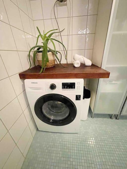 Your Ultimate Group Getaway - Central In Vibrant Bislett Apartment *