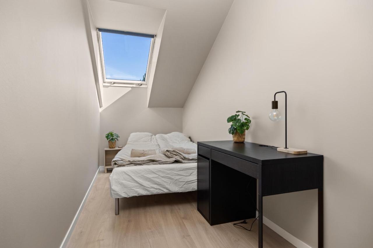 Urban Panorama - New, & Private Terrace Appartement