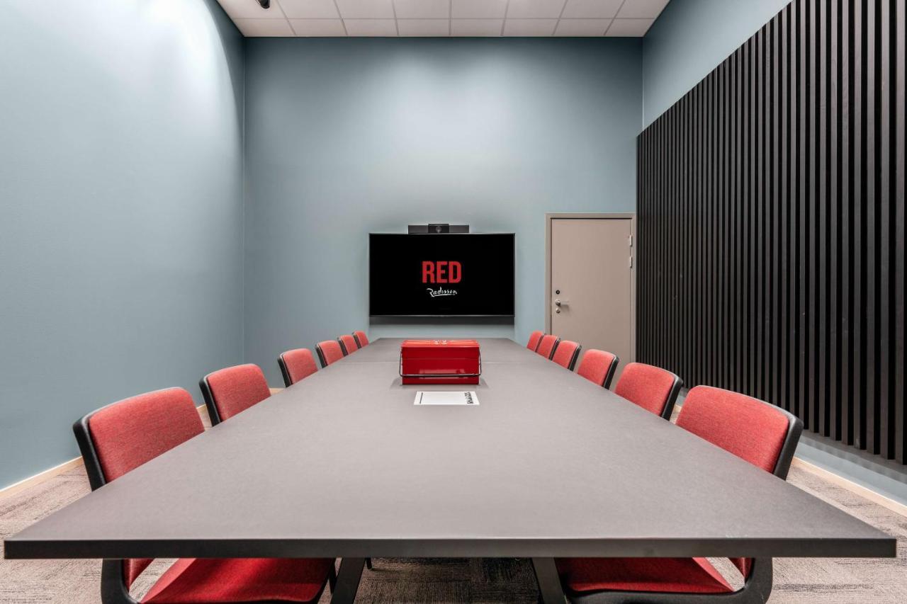 Radisson Red Okern Hotel 4*