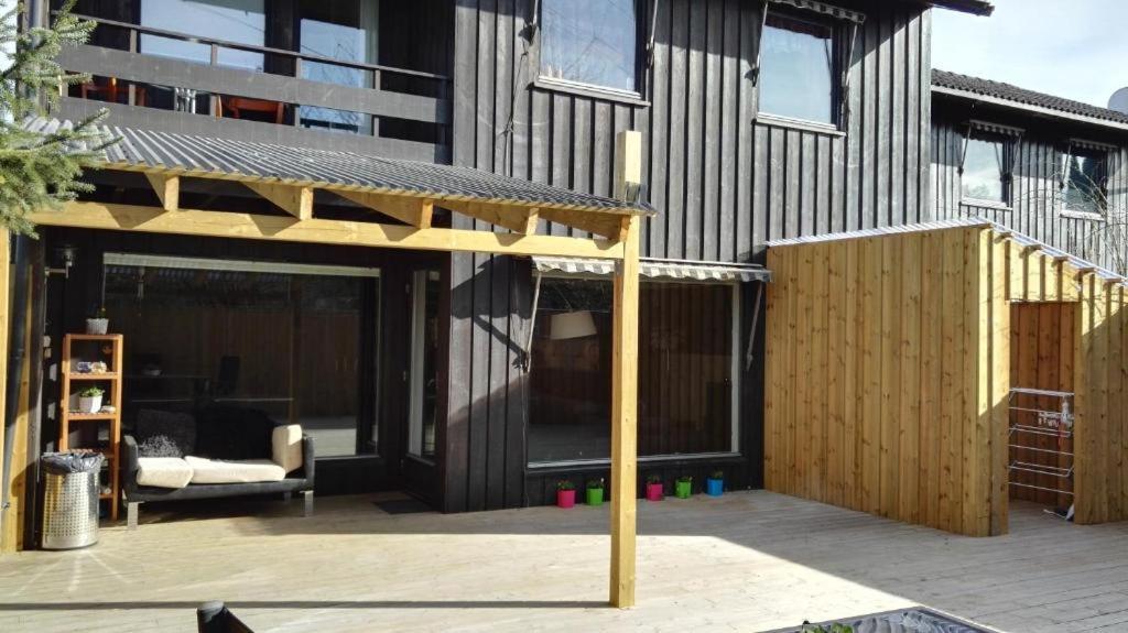 Full Privacy Townhome In With Wifi Apartment