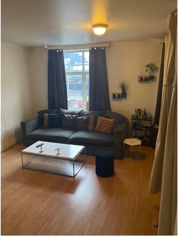 Cozy By Royal Palace Daire Oslo
