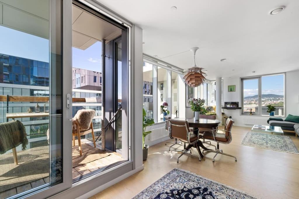 Modern 2bed Sea View @ Barcode *