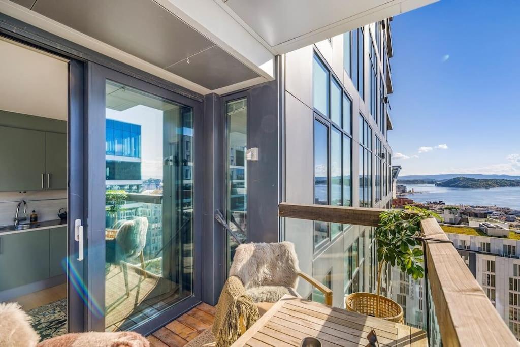 Modern 2bed Sea View @ Barcode *