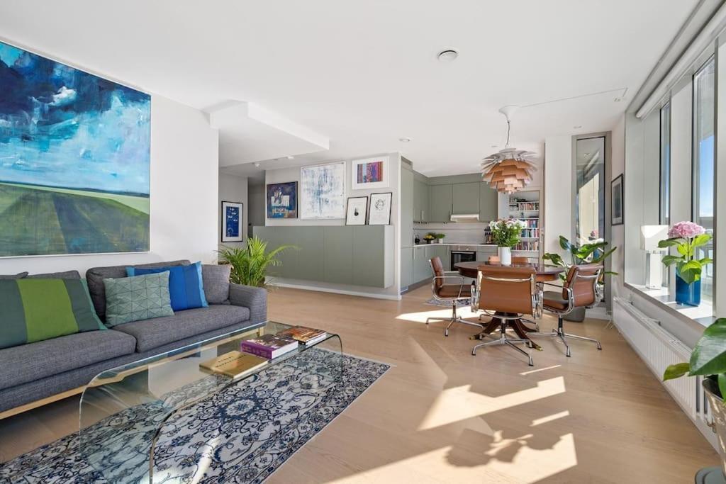 Modern 2bed Sea View @ Barcode * Oslo