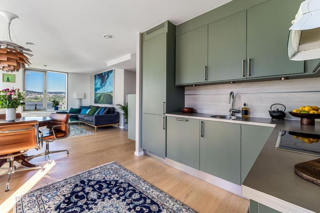 Modern 2bed Sea View @ Barcode Oslo