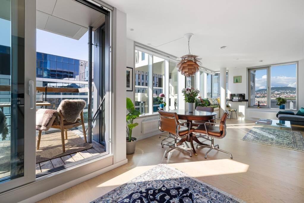 Modern 2bed Sea View @ Barcode *