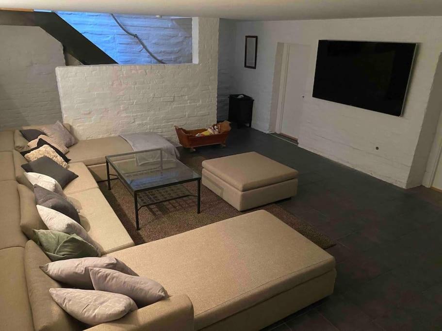 Apartment Great Family Unit Quiet And Central In