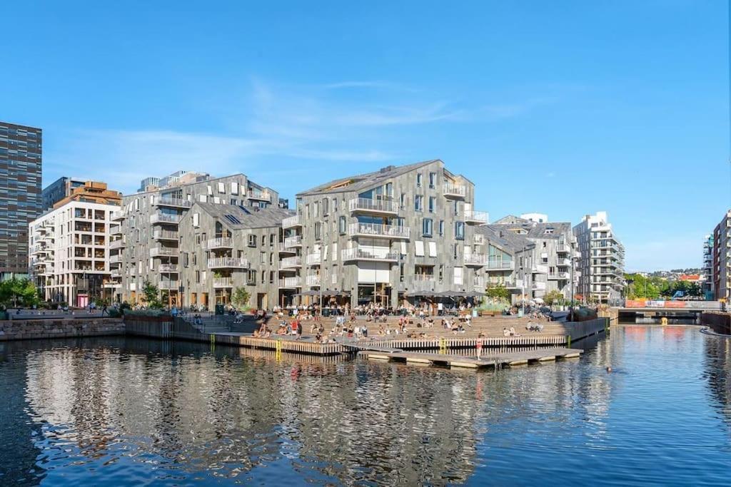 New Waterfront - Centre *