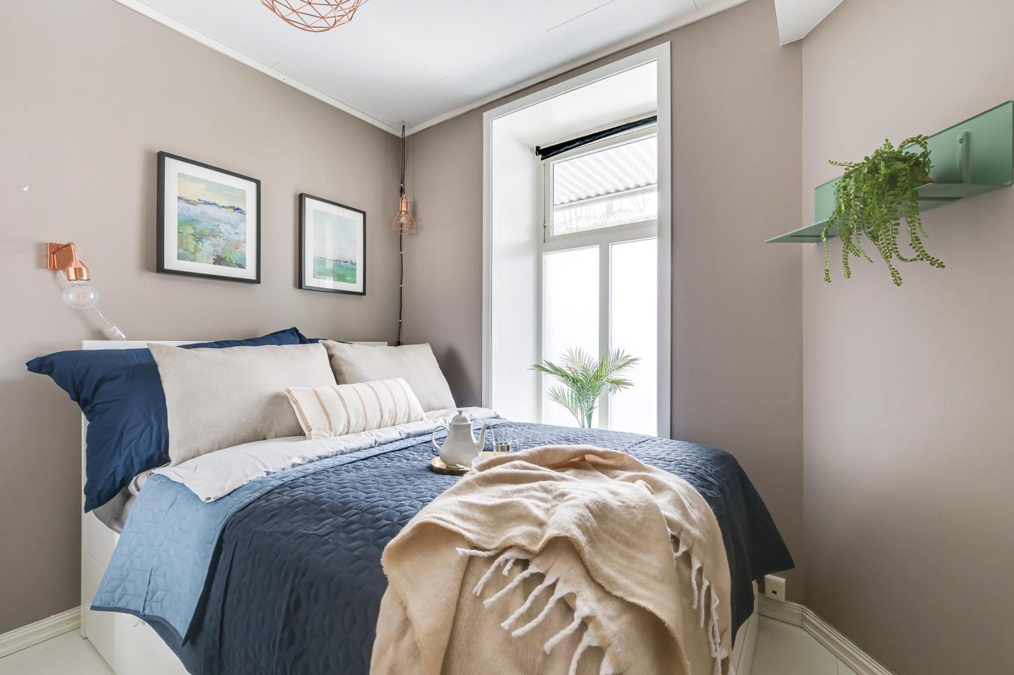 Charming And Cozy - Centrally Located *
