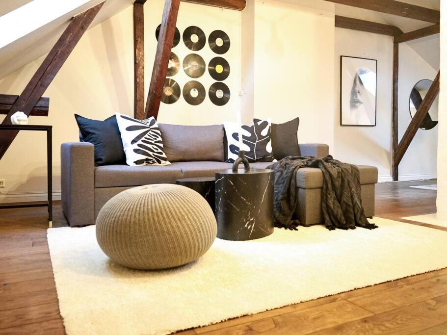 Apartment Charming And Spacious *