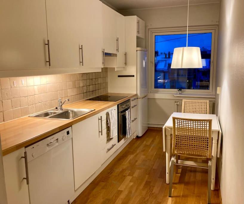 Leilighet Spacious & Cosy - Ideal Location Majorstuen