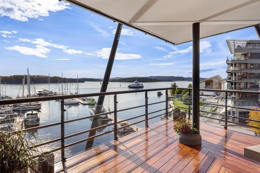 Large 41 Millions Kr - Seaview In Center *