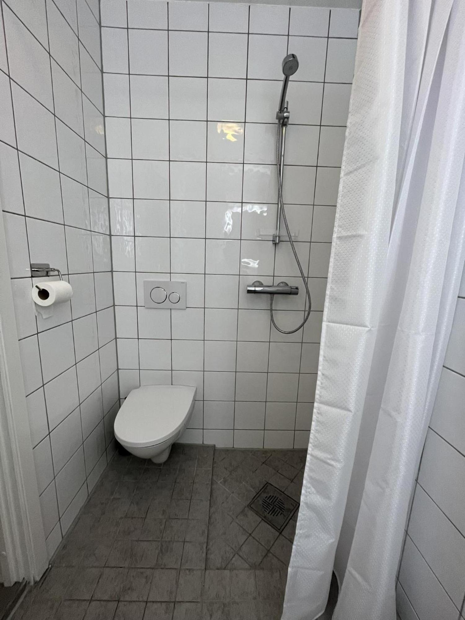Gruenerlokka Shared Apartment *