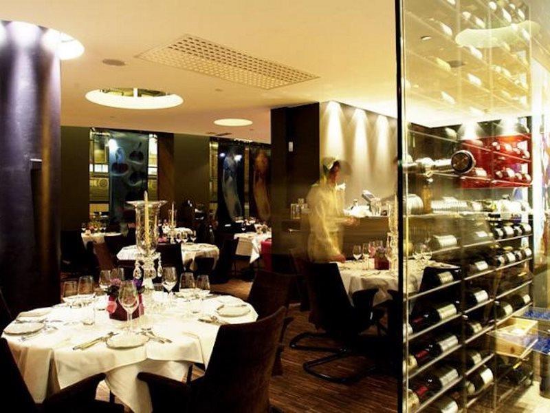 Hotel Savoy