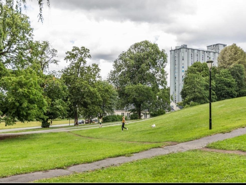 Modern Central Next To Beautiful Nature2424 Apartment *