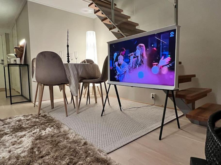 Apartment Koselig I Sentrum Av Med Byutsikt! Oslo