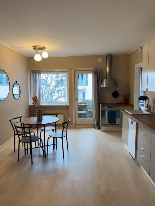 In Frogner/solli Close To Royal Castle Apartment *