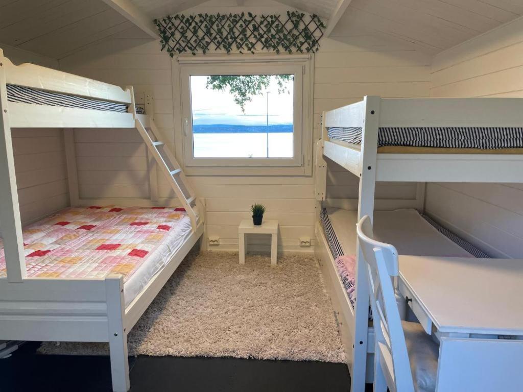 Seaside Retreat: Nordstrand With Garden And Apartamento Oslo