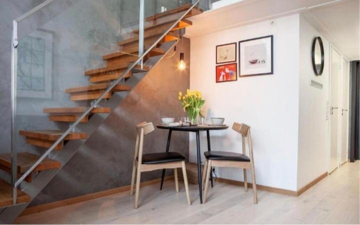 Downtown Elegance Apartment