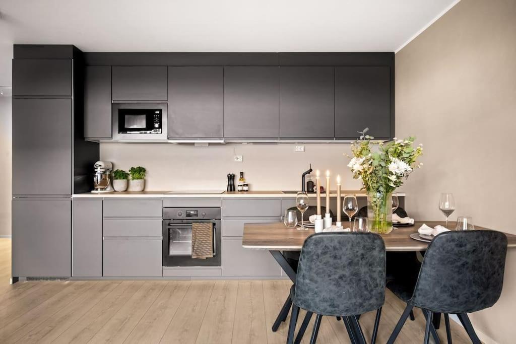 Apartment Central - Two Bedroom With Stylish Interior - Free Parking - Oslo