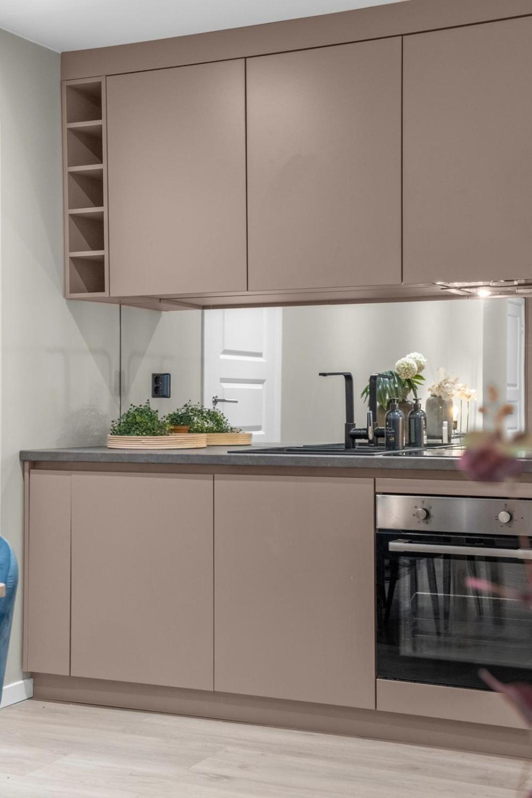 Modern In A Luxurious Area - Super - 6 Pax Apartment