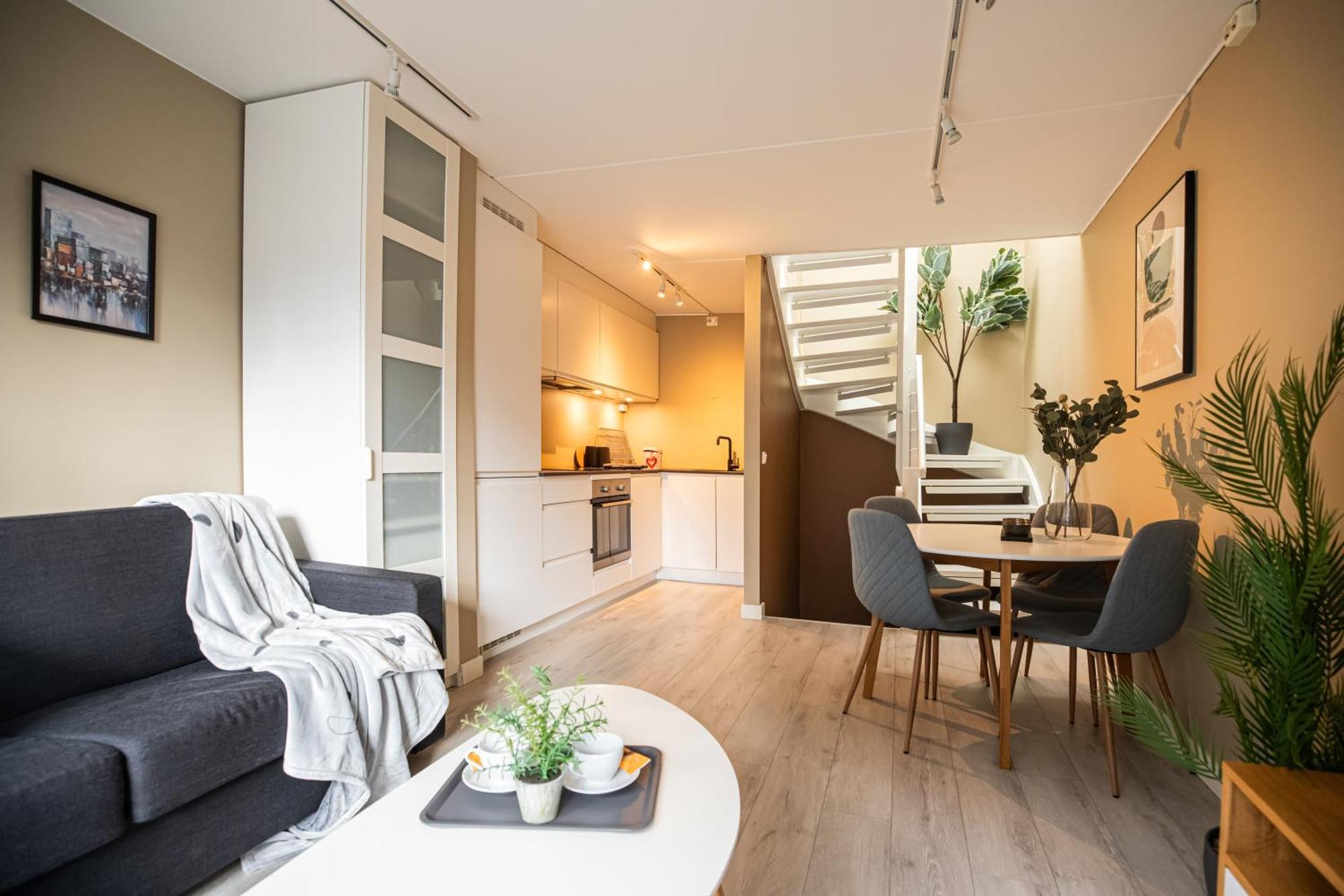 Ultracentral Duplex With Private Rooftop Terrace Pangsapuri