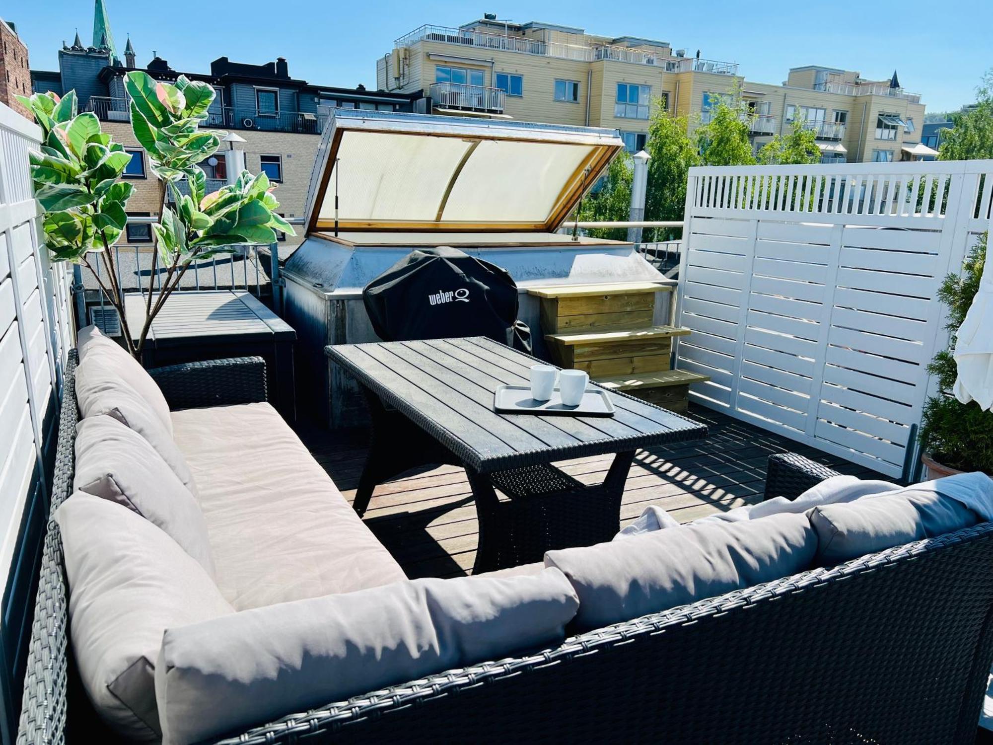 Ultracentral Duplex With Private Rooftop Terrace * Oslo