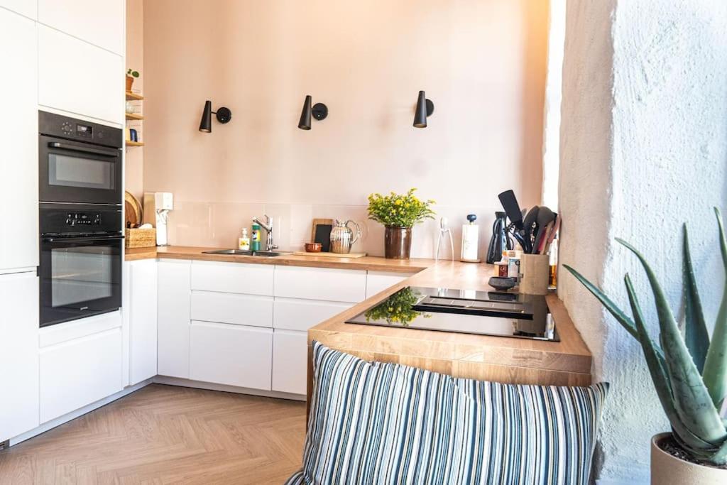 Leilighet Attraktiv Og Klassisk Midt I Oslo, 80m2 Oslo