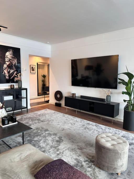 Modern Flat Overlooking