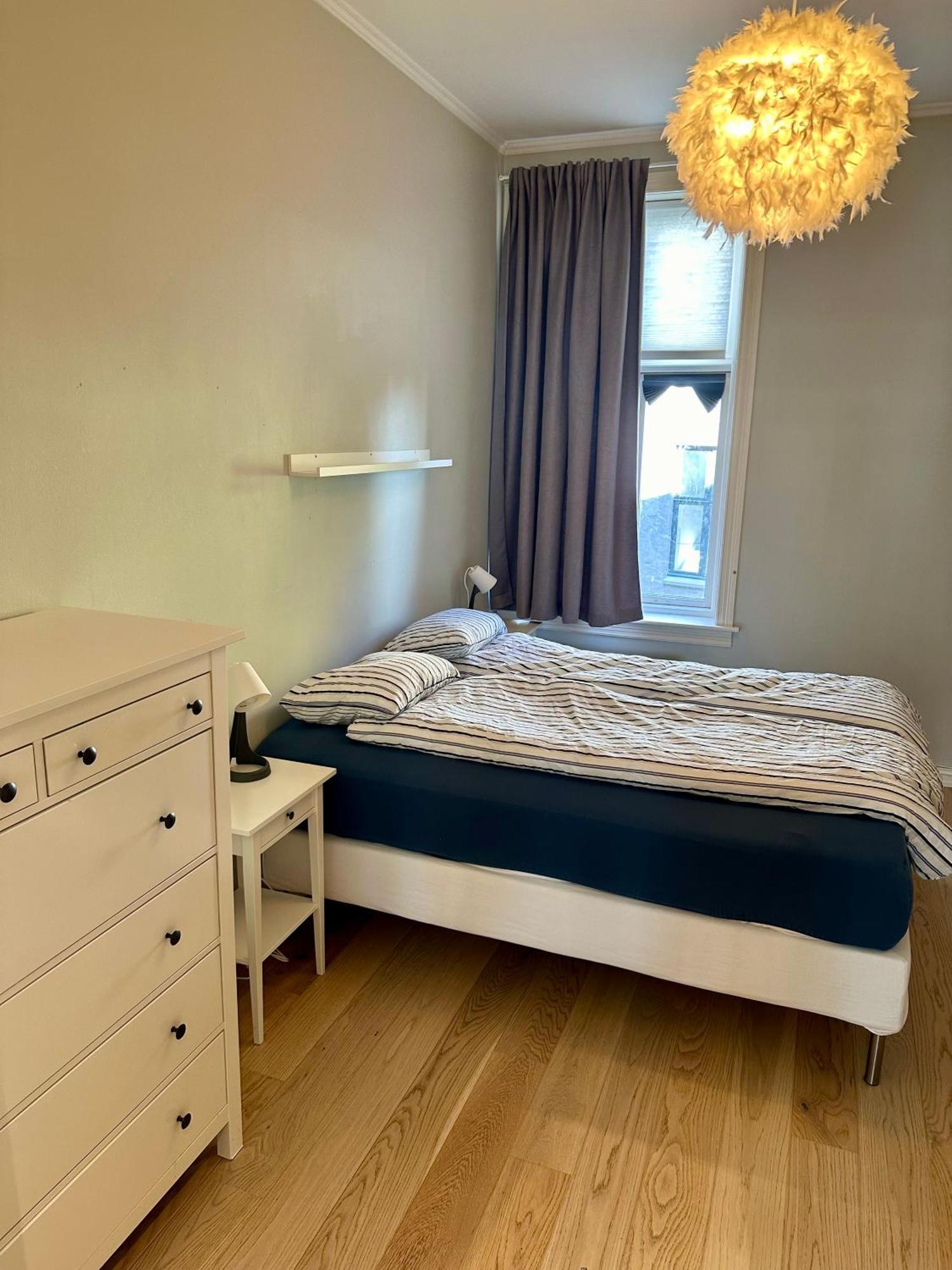 Classical 3 Bedroom, 2 Bath, Minutes From Royal Palace, Main Shopping Street, Restaurants & Downtown *