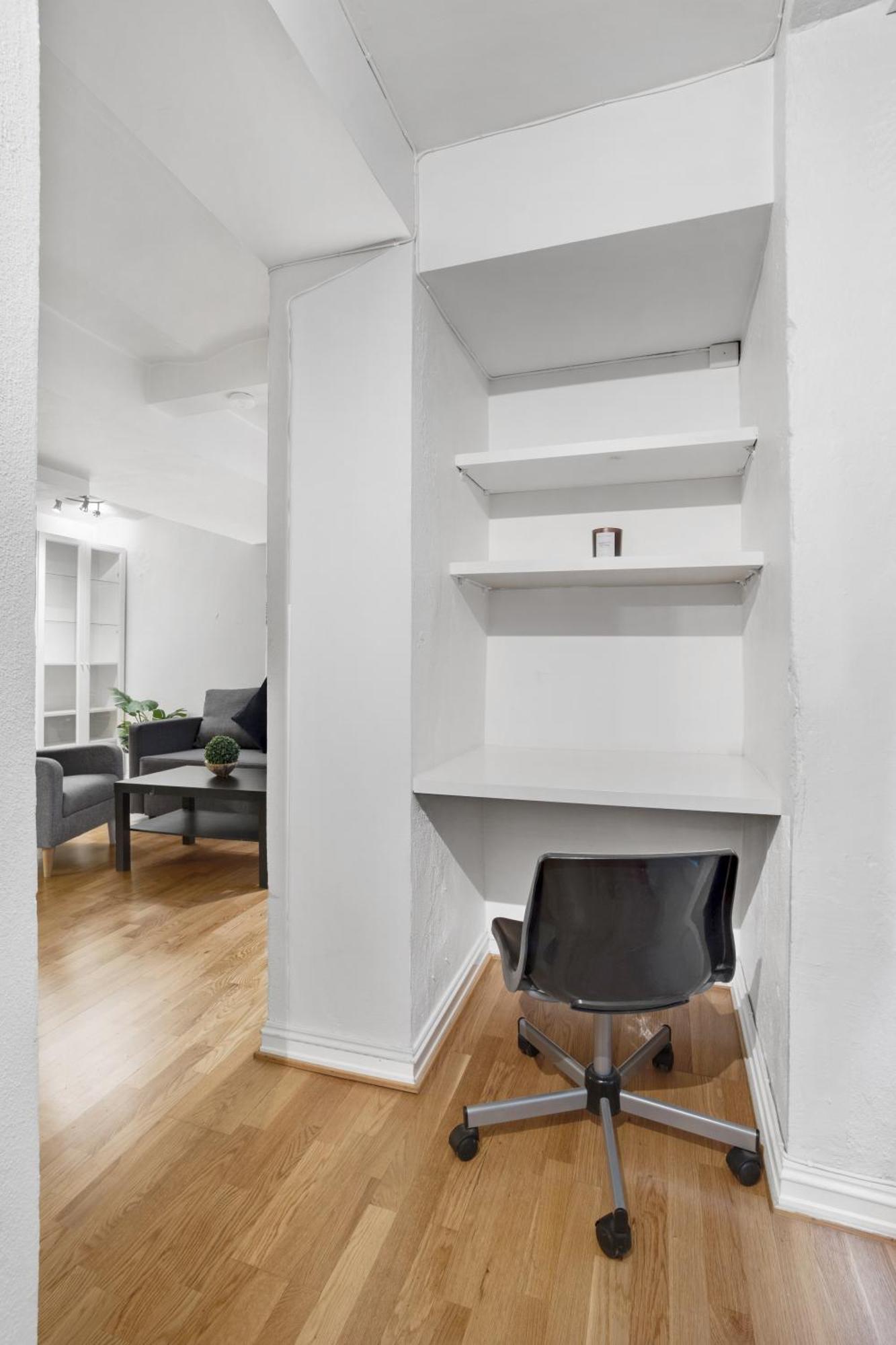 Apartment Great For 4 *