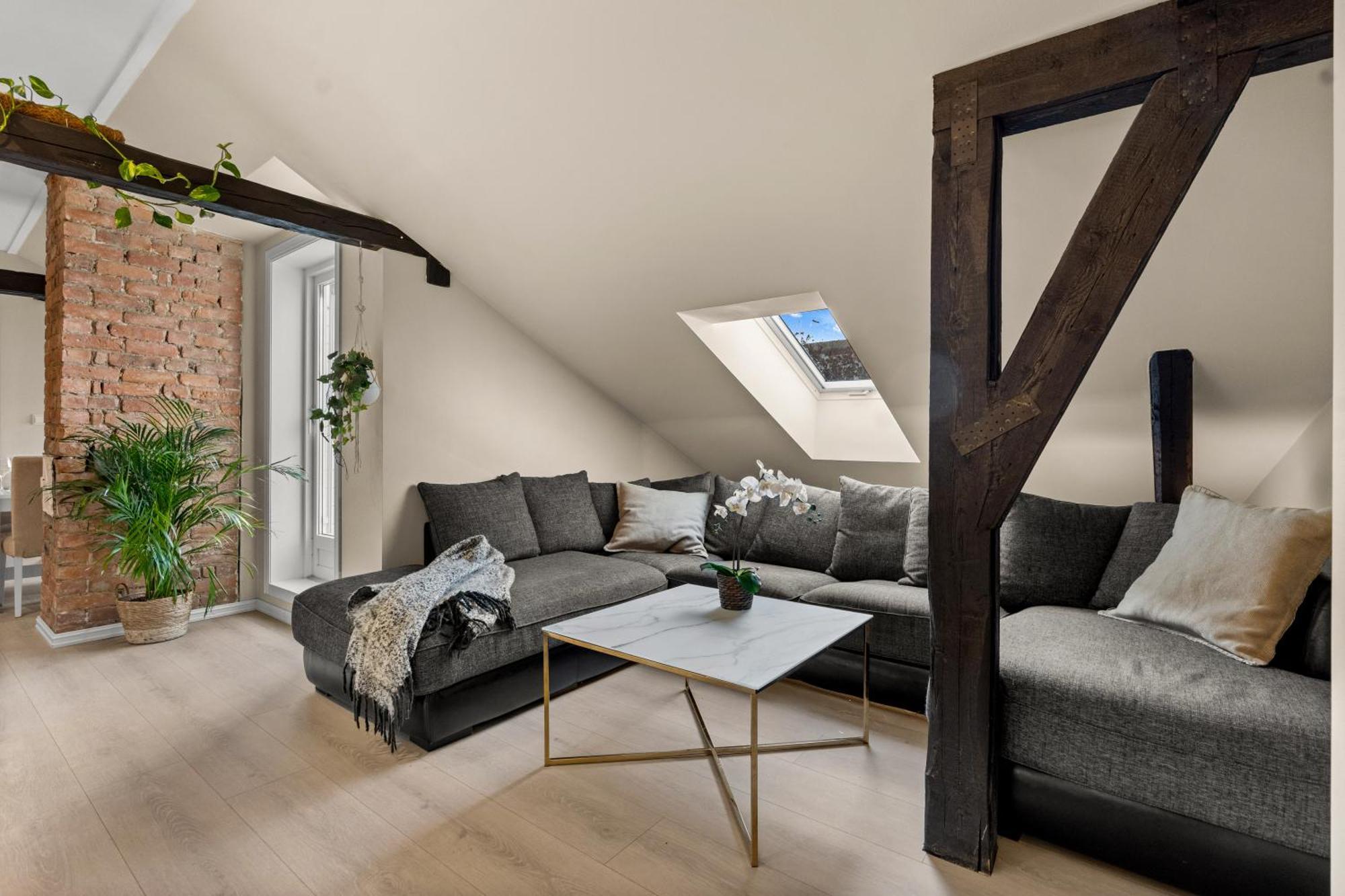 Unique Floor - Super - 2 Bedr - 78 M2 Apartment