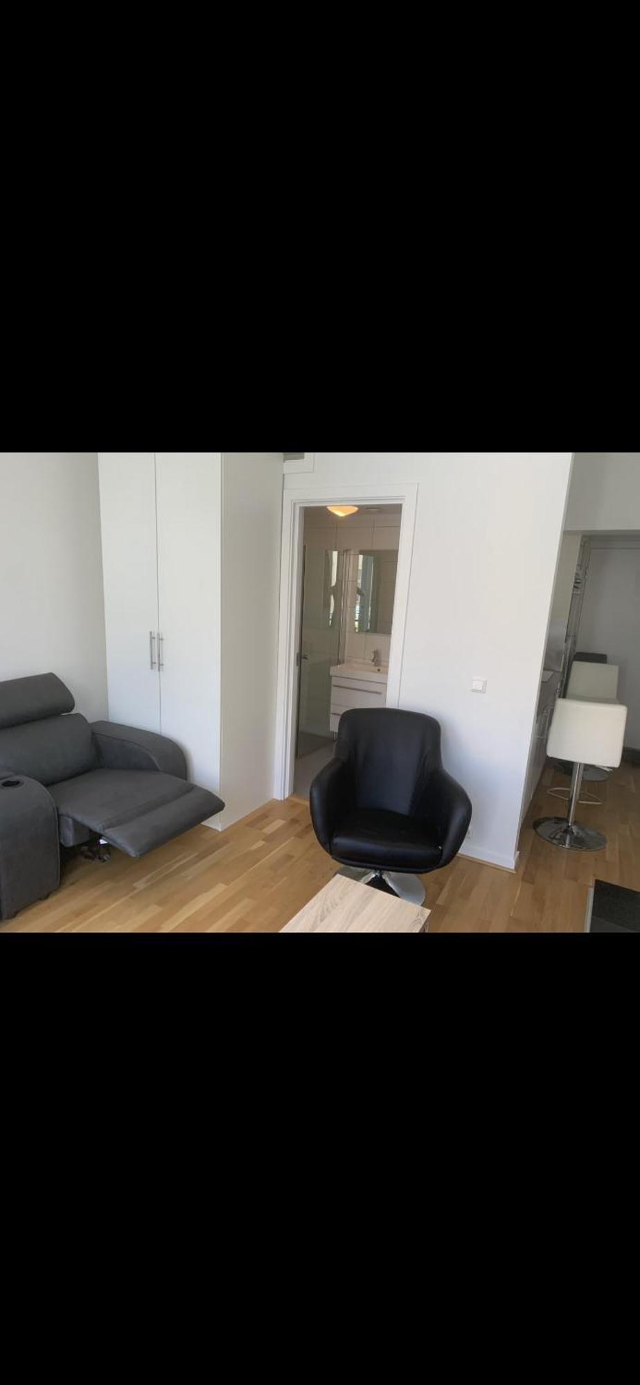 Resident 7 Apartment *