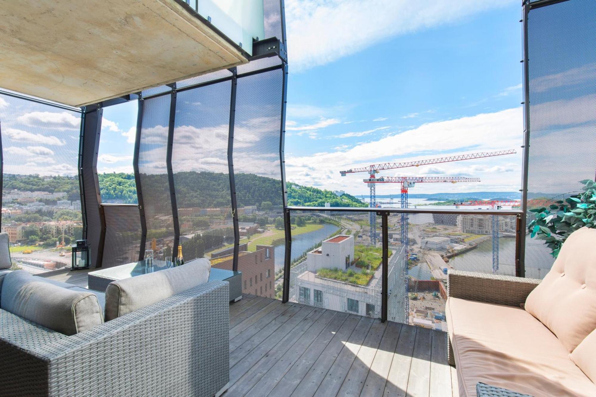 Lejlighed Super Designer Penthouse At 19th Floor With Amazing View! *