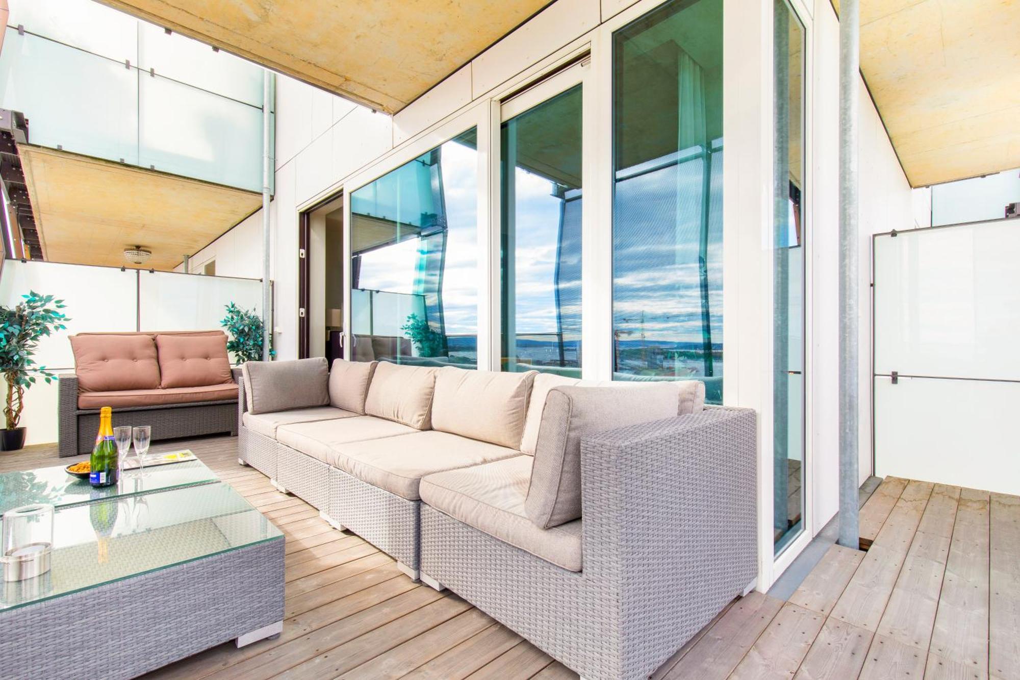 Super Designer Penthouse At 19th Floor With Amazing View! * Oslo