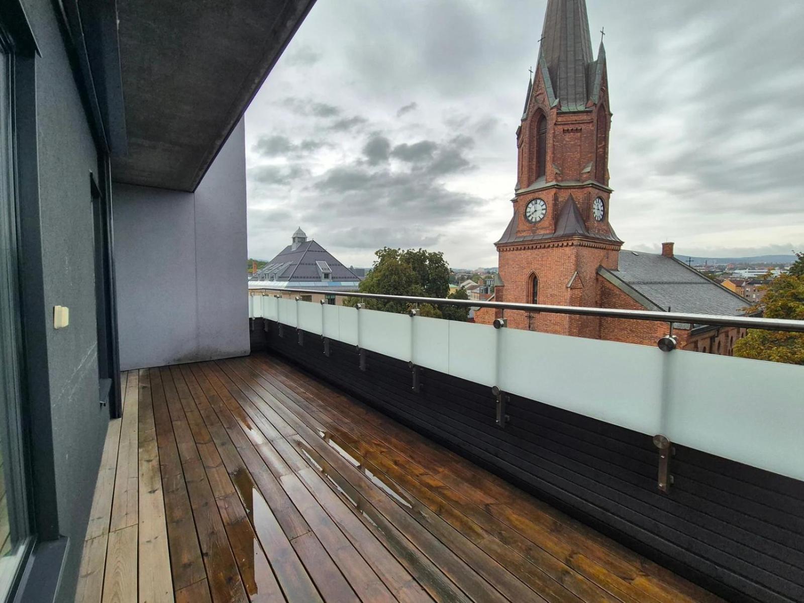 Privatunterkunft Modern In Shared With A Beautiful Private Balcony