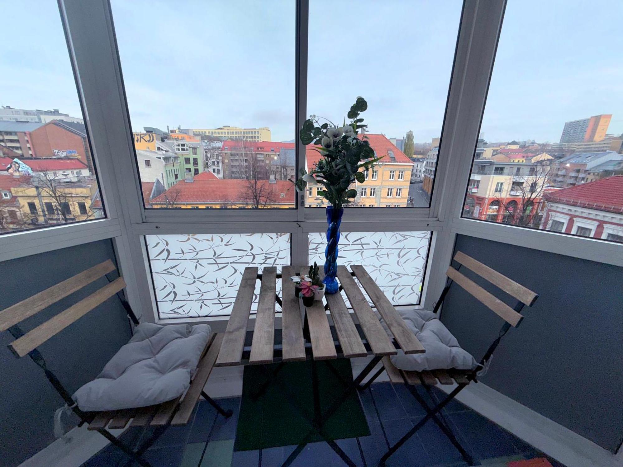 Apartment Nice And Cozy 2 Bedroom In Central *