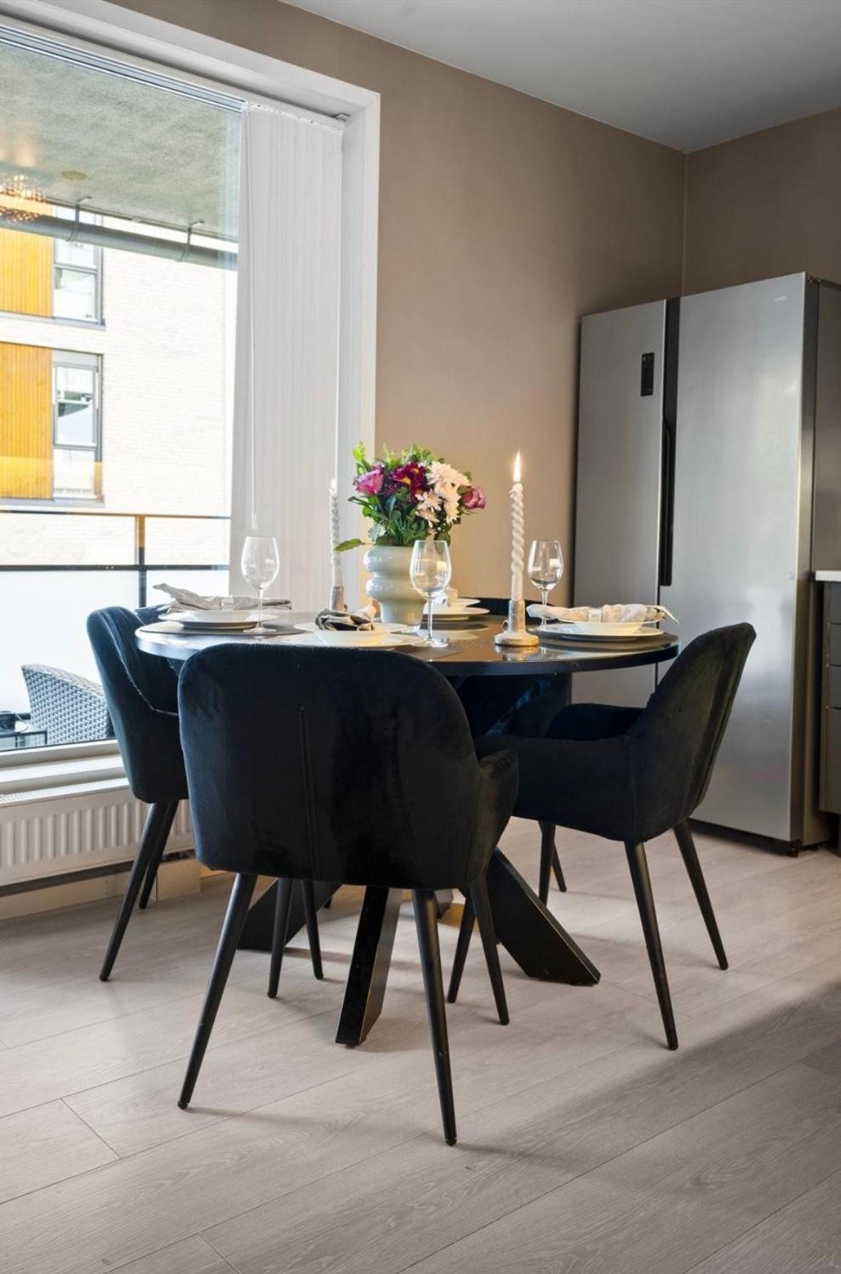 Modern 1br Flat In - & Connected