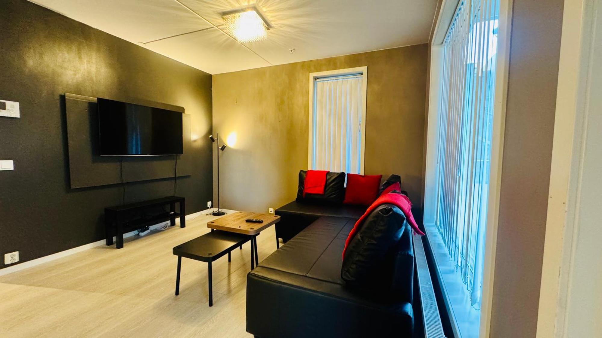 Modern 1br Flat In - & Connected Appartement