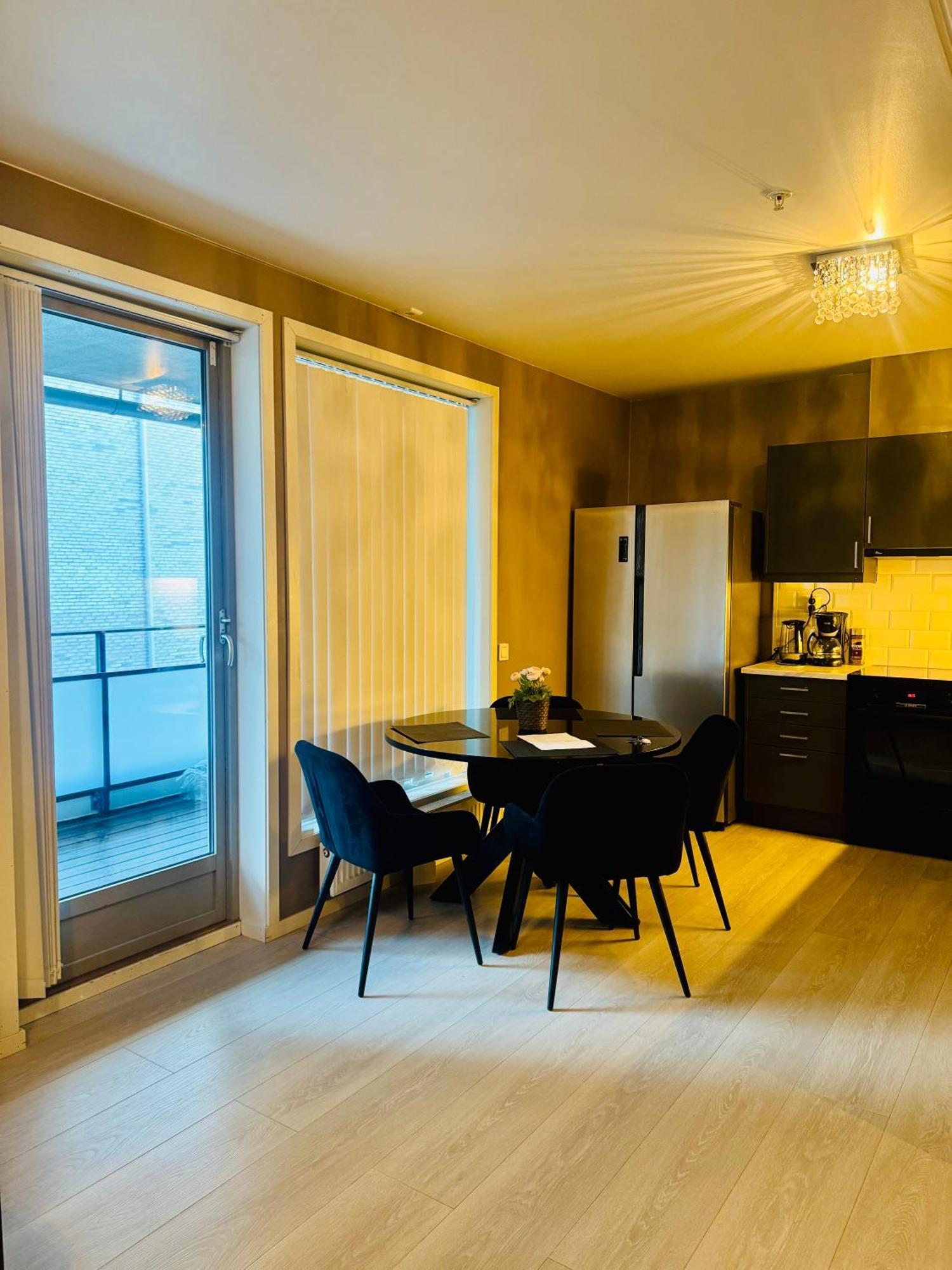 Modern 1br Flat In - & Connected *