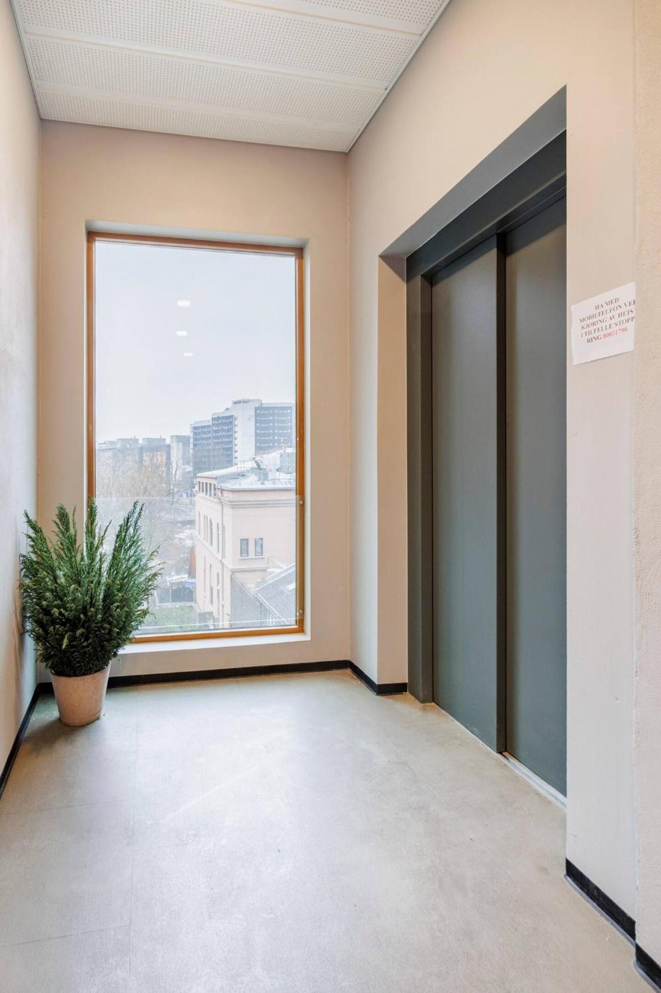 &close To Station Apartment