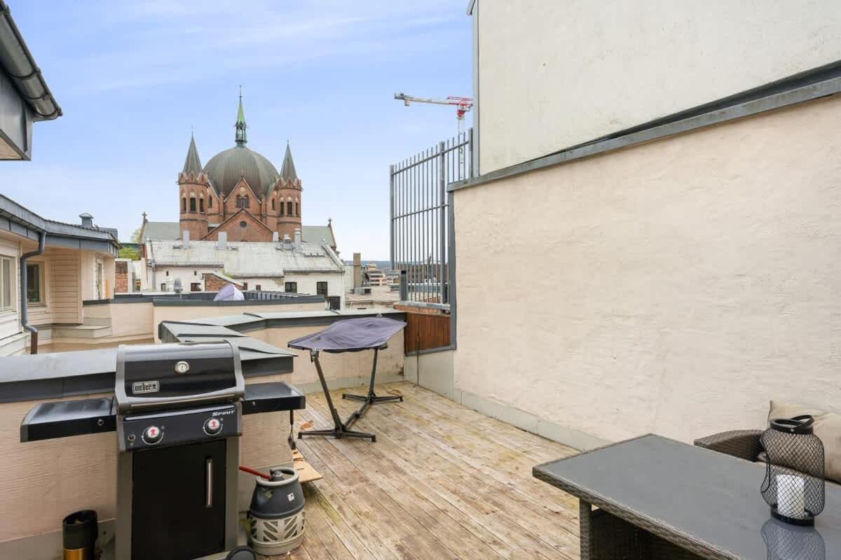 Dinbnb I Penthouse I Rooftop Terrace I Walk To Everything Apartment *