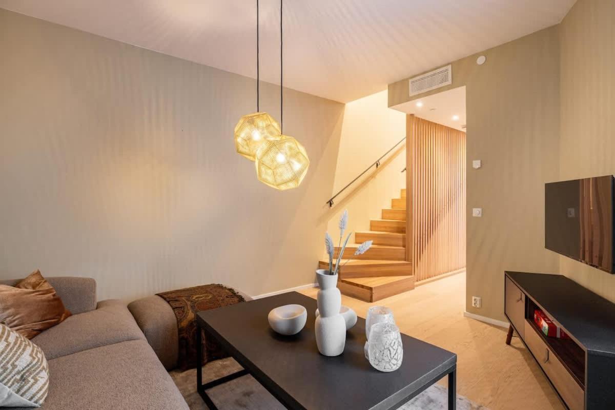 Feriehus Dinbnb 800m To C Station L 133sqm L High-end