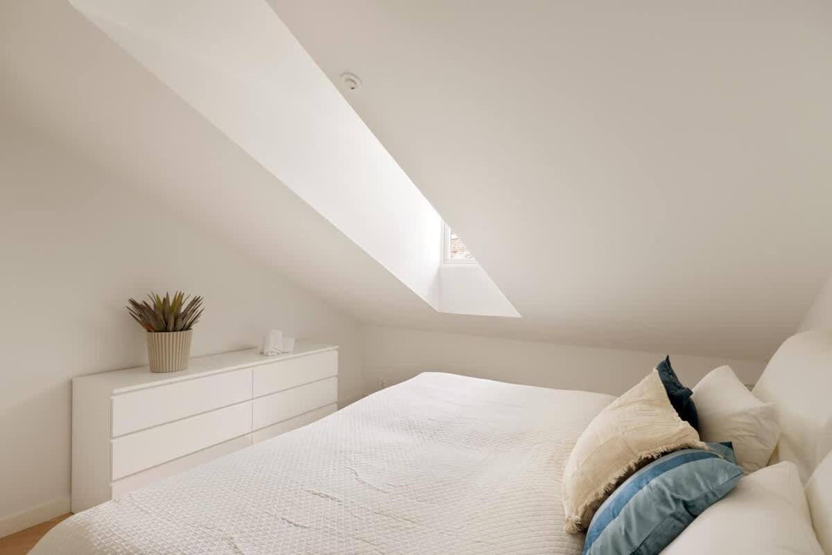 Dinbnb Gruenerlokka I Penthouse With Private Rooftop I 2 Bedrooms & 1 Bathroom Pangsapuri Oslo