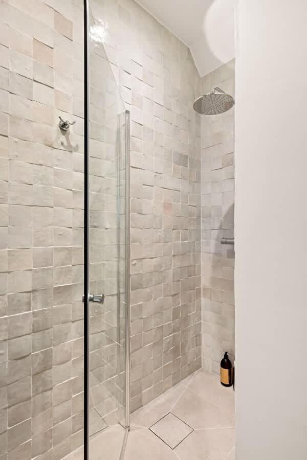 Dinbnb Gruenerlokka I Penthouse With Private Rooftop I 2-bedroom With Double Queen & 2 Bathrooms Apartment