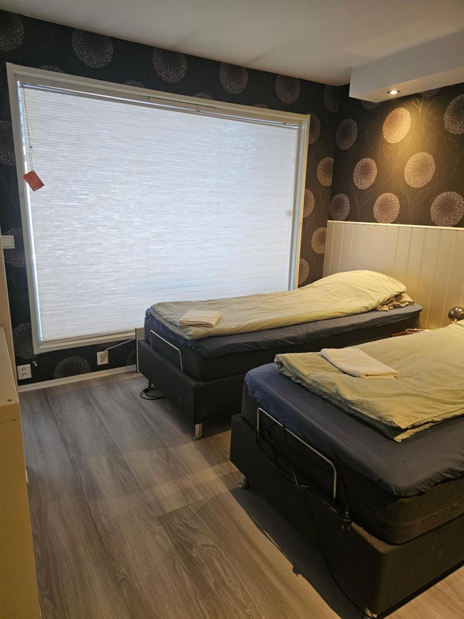 Full Privacy Townhome In With Wifi * Oslo