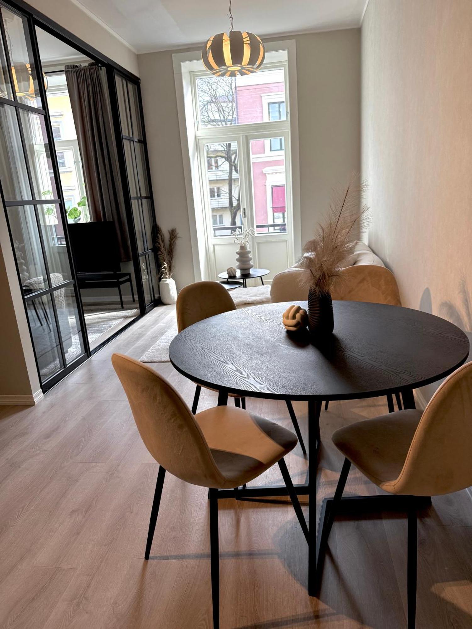 Elegant With A Location In *
