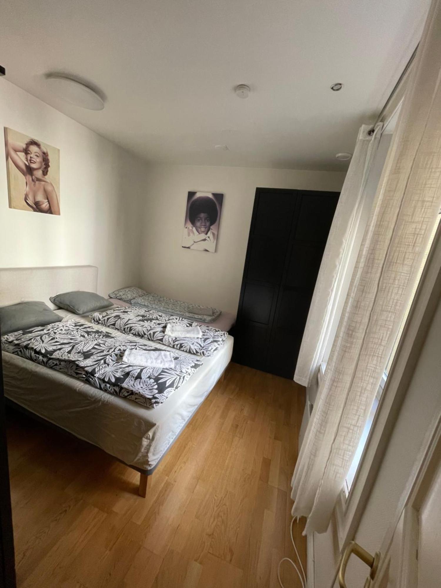 S, Center Apartment *